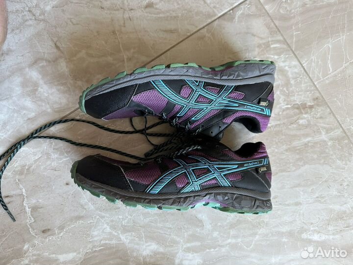 Кроссовки Asics Gore-Tex