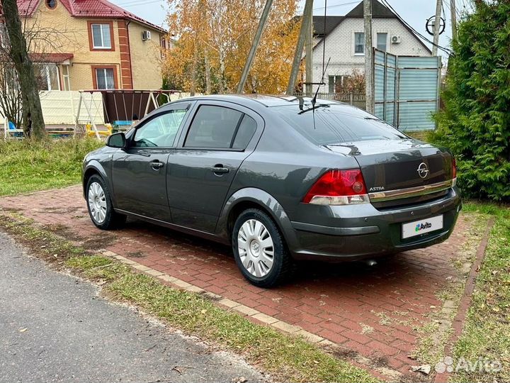 Opel Astra 1.6 МТ, 2011, 159 000 км