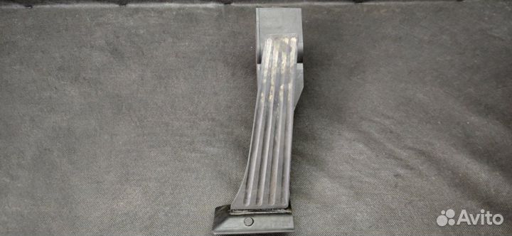 Педаль газа Bmw 645Ci E63 N62 2005