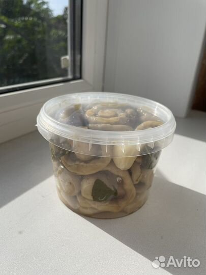 Грибы валуй марин-ый, груздь соленный