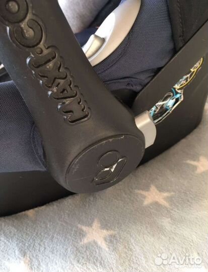Автокресло от 0 maxi cosi