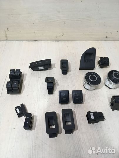 Блок стеклоподъемника Тоуарег 3.2 AZZ