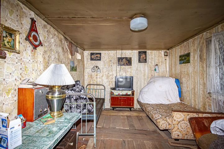 Дом 29,5 м² на участке 10,19 га