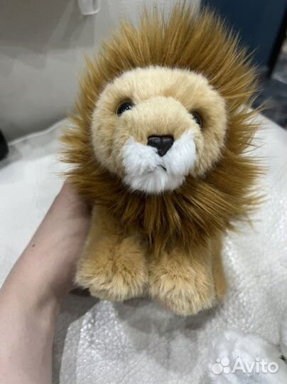 Плюшевый лев фирмы aurora