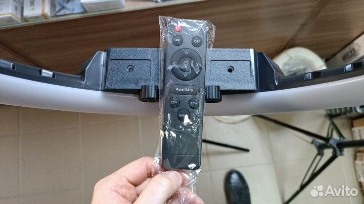 Кольцевая лампа со штативом