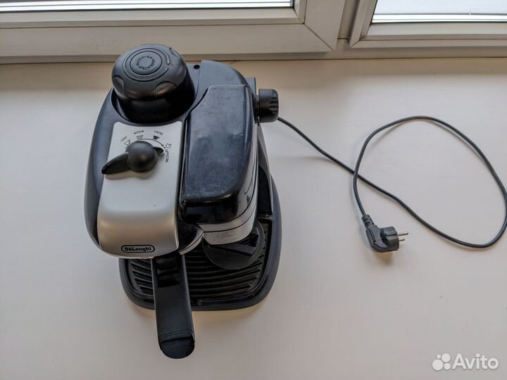 Кофеварка delonghi EC9