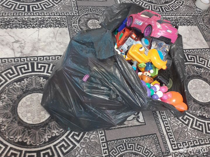 Игрушки. много лотом в продаже