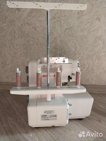 Оверлок janome 9880