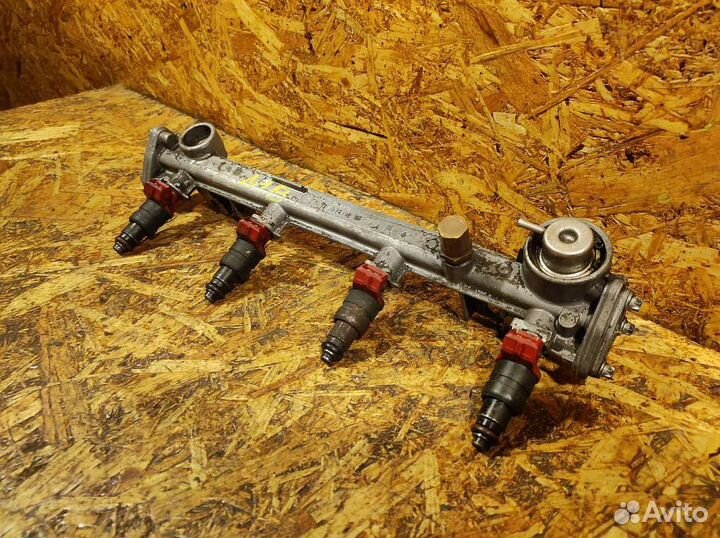 Топливная рампа Mercedes W202