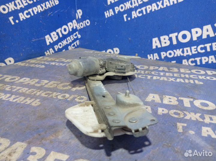 Задний правый стеклоподъемник Renault Logan 1