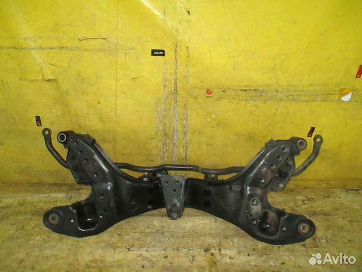 Балка под двс на Nissan Liberty RM12 QR20DE