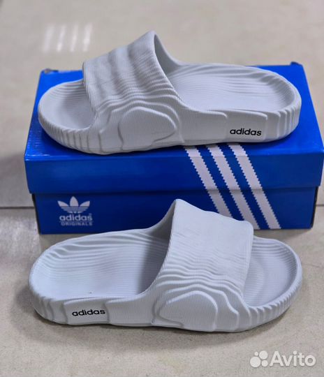 Сланцы тапочки Adidas Yeezy