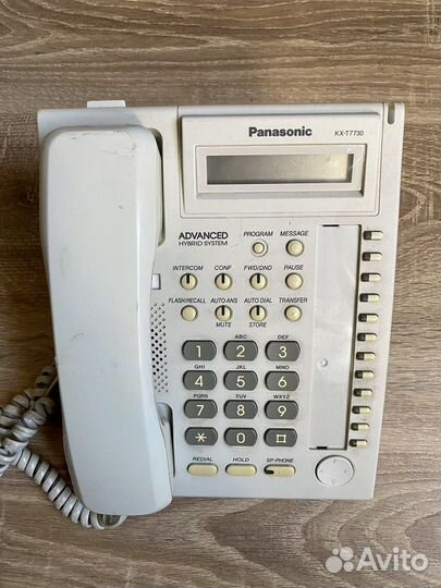 Базовый телефон.Panasonic KX-T7730RU. KX-TS2368RUW