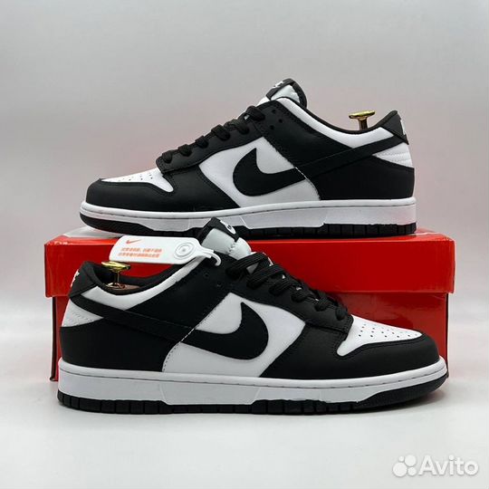 Nike low dunk black and white