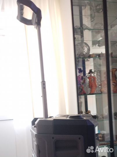 Музыкальный колонка LG FJ3