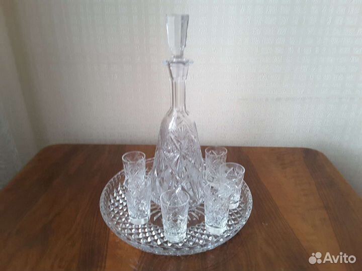 Графин водочный со стопками