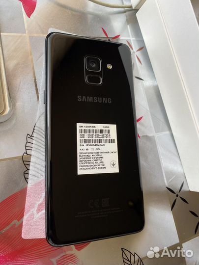 Samsung Galaxy A8 (2018), 4/32 ГБ