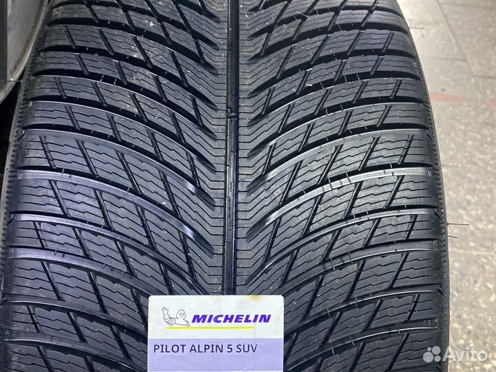 Michelin Pilot Alpin 5 SUV 255/40 R22 103V