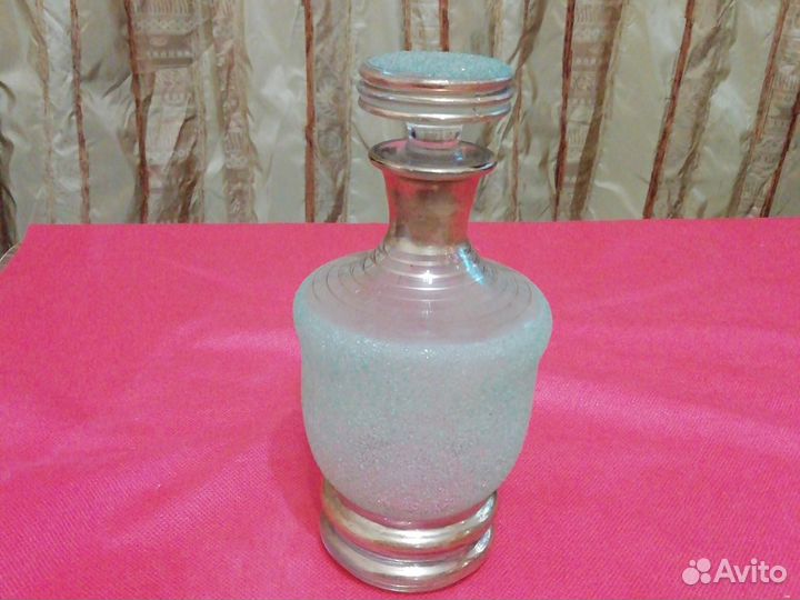 Старинный графин