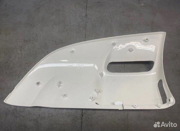 Углы кабины(капота) левый / правый Скания