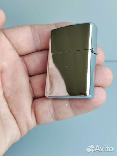 Зажигалка бензиновая