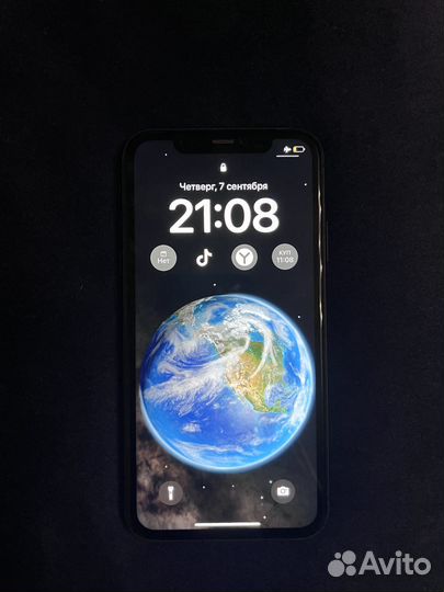 Продам iPhone 11 на 64г