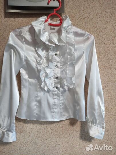 Блузки и пиджак для девочки 40 размер
