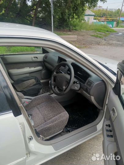 Toyota Corolla 1.5 AT, 2000, 215 874 км