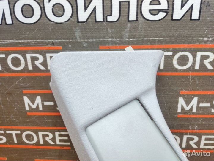 Обшивка стойки правая Mercedes-Benz E-Class W211