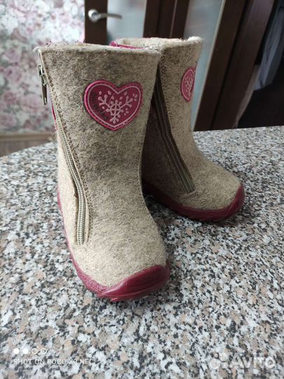 Валенки детские котофей 24 размер. Бу