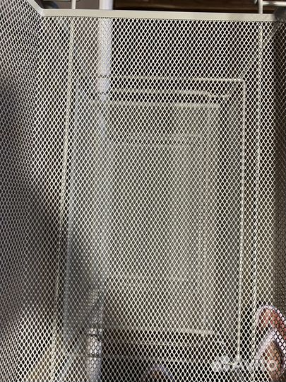 Этажерка на колесиках