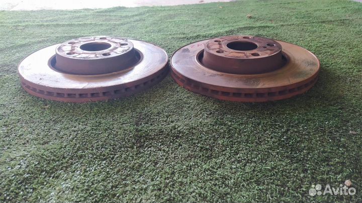 Диск тормозной пара передний Toyota Avensis 272