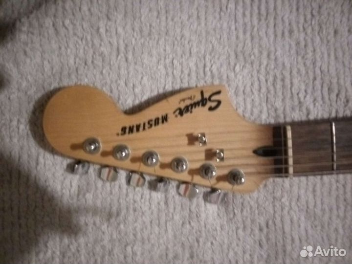 Электра гитара fender squier mustang HH