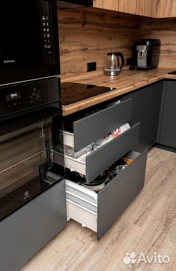 Кухонный гарнитур на заказ под ключ