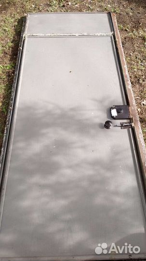 Дверь входная металлическая