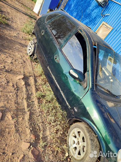 LIFAN Breez (520) 1.6 МТ, 2010, битый, 92 000 км