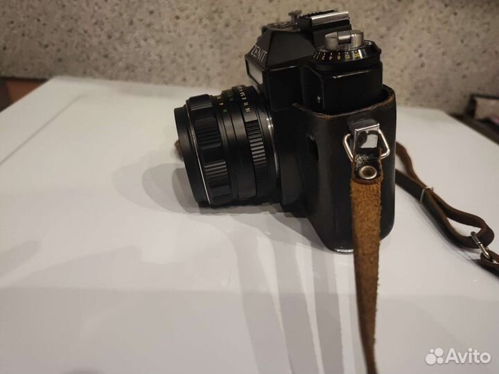 Пленочный фотоаппарат Зенит