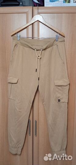 Куртки,толстовки и др. мужская одежда(р-р 48-50,L)