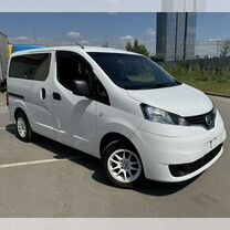 Nissan NV200 1.6 AT, 2017, битый, 118� 000 км, с пробегом, цена 1 105 000 руб.