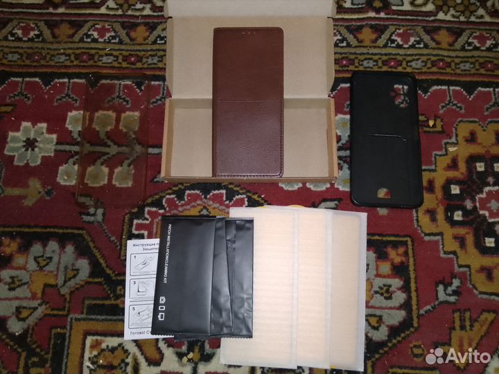 Чехлы на tecno camon 19neo, защитные стёкла 3 шт