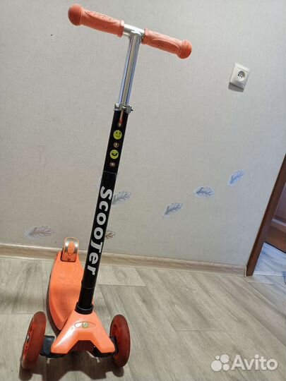 Самокат детский трехколесный