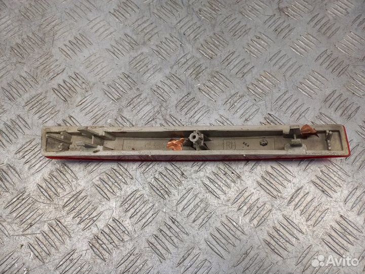 Отражатель в бампер задний правый Infiniti Fx45