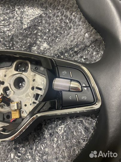 Рулевое колесо Skoda