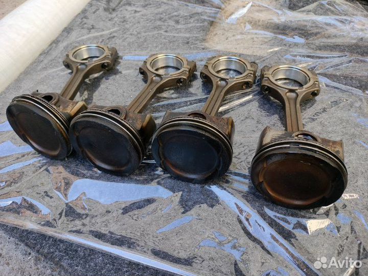 Поршень с шатуном Kia Picanto 2 G4LA 1.2 2014