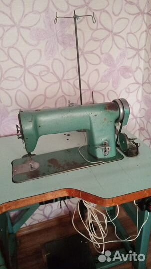 Швейная машина