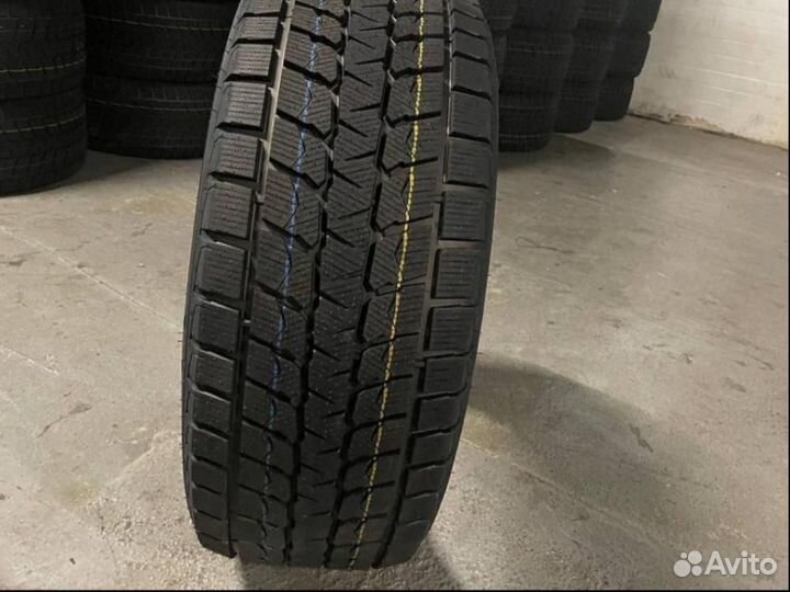 Bearway BW-ICE 285/40 R22 106S