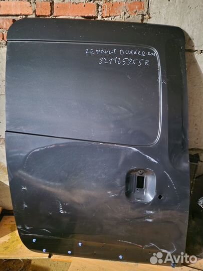 Дверь сдвижная правая Renault Dokker