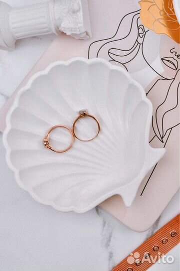 Шкатулка для украшений, кашпо, подносы, статуэтки