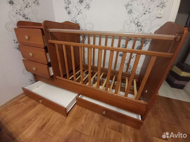 Детская кроватка трансформер с комодом