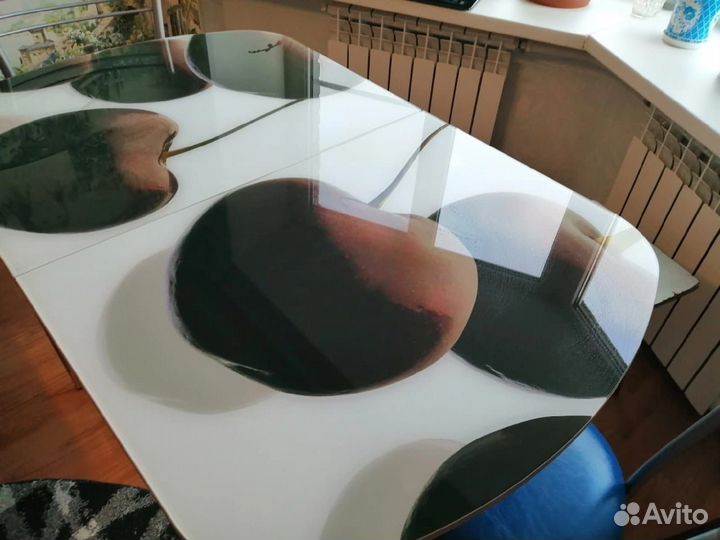 Кухонный стол